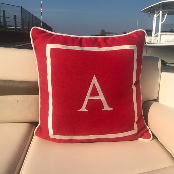 Meet your Posher, Bobbie - Picture 1 of 1